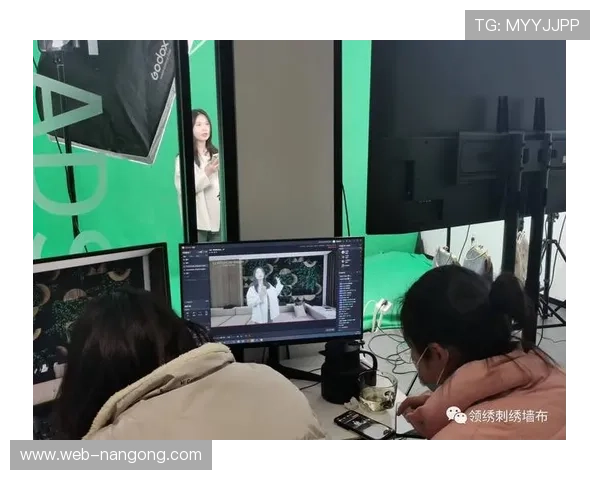 导播调度与用户自主权的博弈：沉浸式直播视角切换逻辑待优化