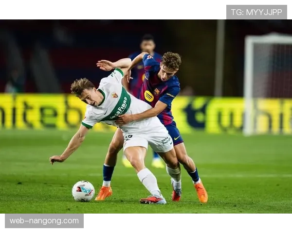 西甲裁判委员会会议讨论针对“破坏性战术犯规”的执法尺度统一 西甲裁判委员会会议讨论针对“破坏性战术犯规”的执法尺度统一