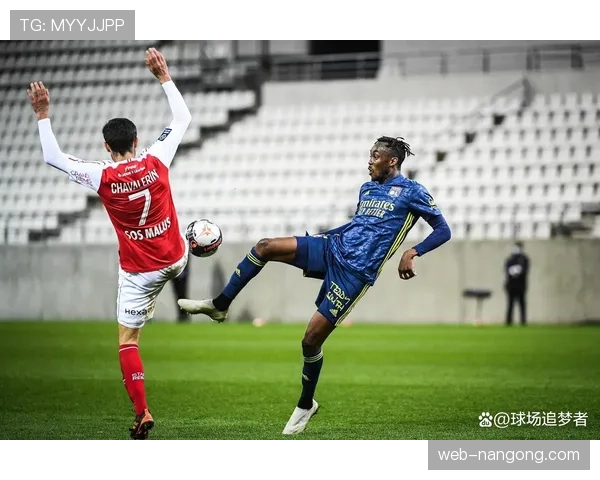 兰斯2-2战平特鲁瓦,双方各入两粒点球 兰斯2-2战平特鲁瓦,双方各入两粒点球